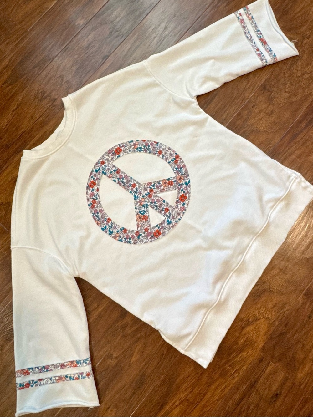 Oversized Floral Appliquéd Peace Symbol Sweatshirt Size S - Picture 2 of 9